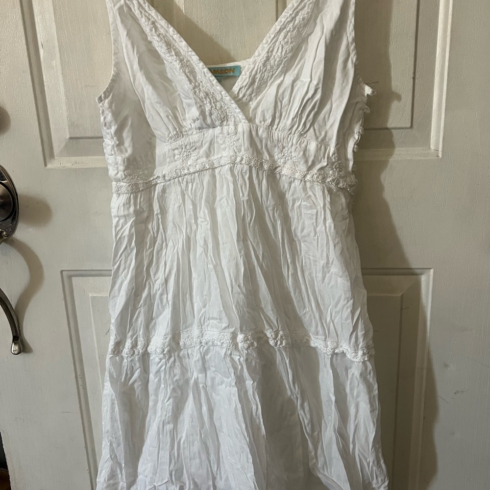 White Sleeveless Dress